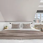 Lee Am Koenigshafen Sylt *